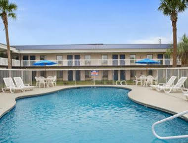 Howard Johnson By Wyndham Valdosta Esterno foto